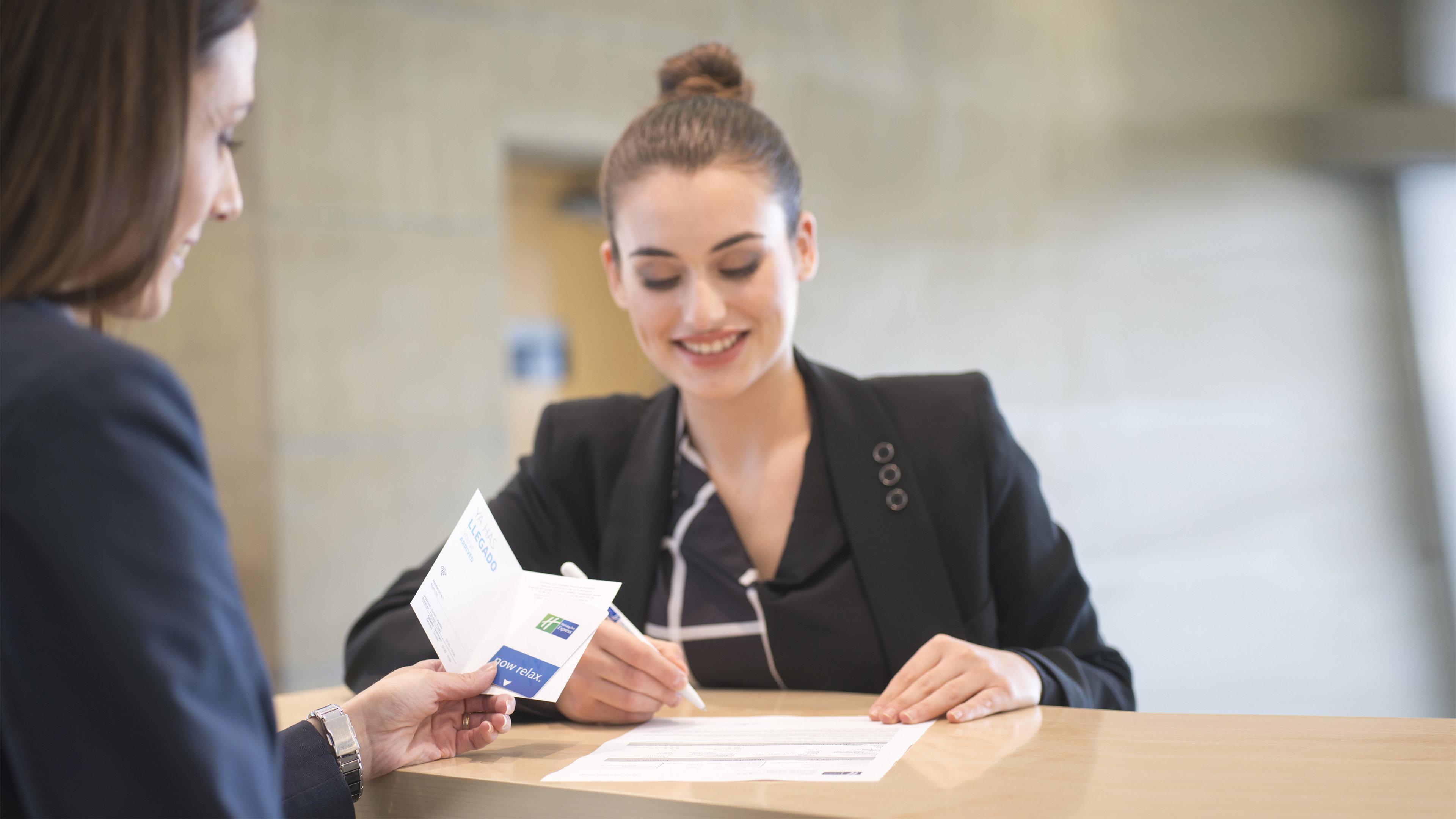 Holiday Inn Express Molins De Rei By Ihg Εξωτερικό φωτογραφία