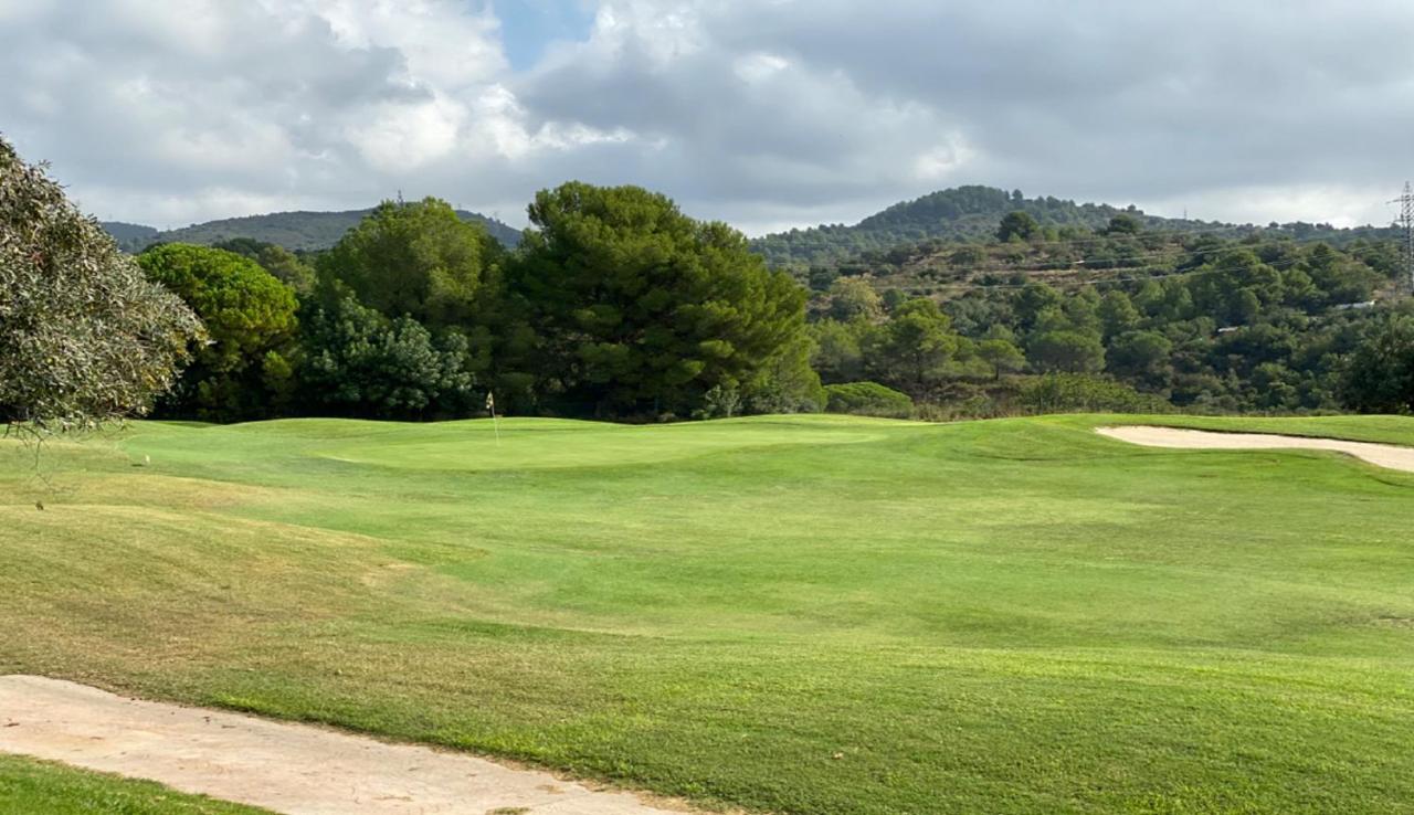 Holiday Inn Express Molins De Rei By Ihg Εξωτερικό φωτογραφία