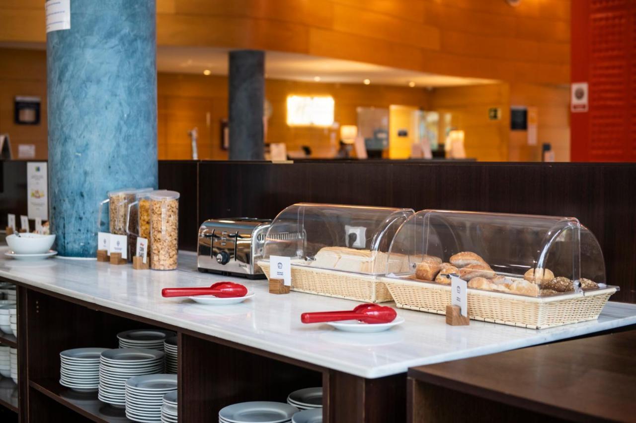 Holiday Inn Express Molins De Rei By Ihg Εξωτερικό φωτογραφία